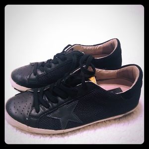 Golden Goose Sneakers